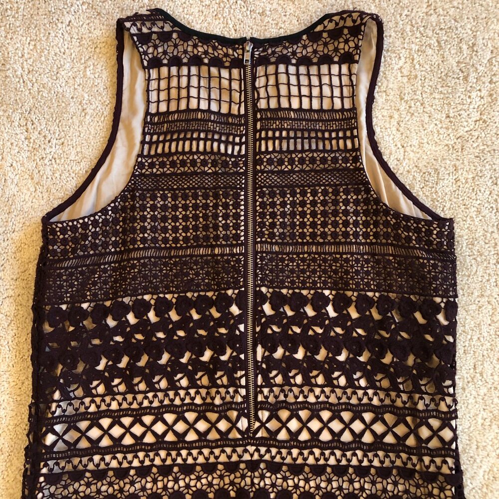 Chelsea28 Nordstrom Burgundy Crochet Fully Lined Sleeveless Shift Dress - Picture 10 of 15